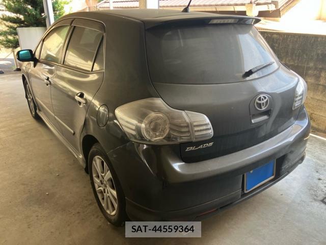Toyota BLADE 2010-02 8279551-3