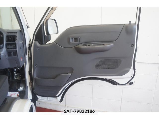Mazda BONGO VAN 2019-06 8279009-16