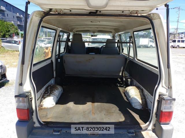 Mazda BONGO VAN 2015-07 8279868-5