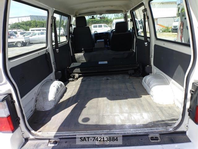 Mazda BONGO VAN 2019-07 8279896-5