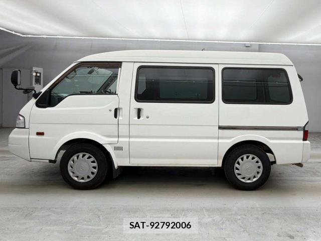 Mazda BONGO VAN 2018-06 8283855-9