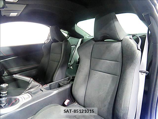 Subaru BRZ 2016-08 8281235-13