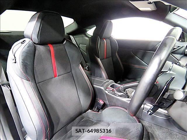 Subaru BRZ 2021-11 8281236-11