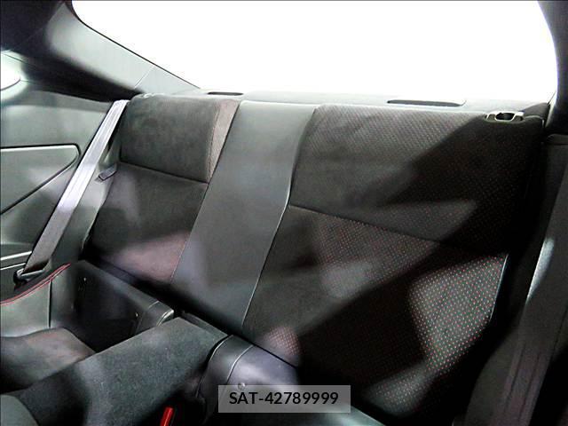 Subaru BRZ 2021-09 8281237-14