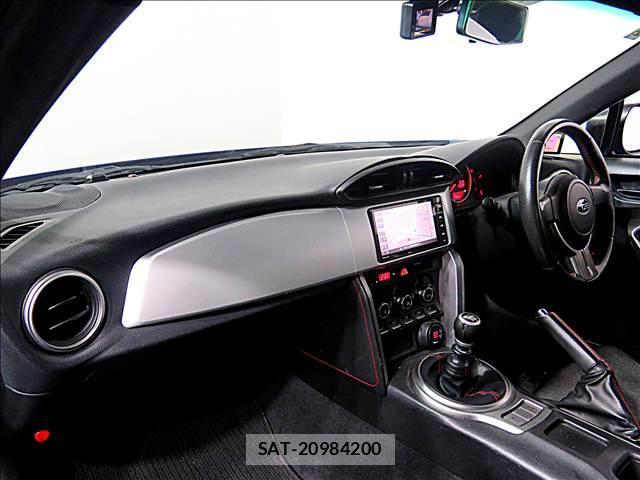 Subaru BRZ 2012-07 8281239-12