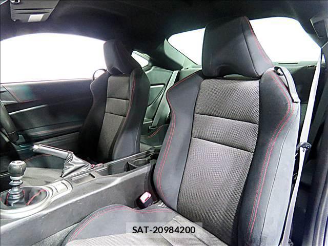 Subaru BRZ 2012-07 8281239-13