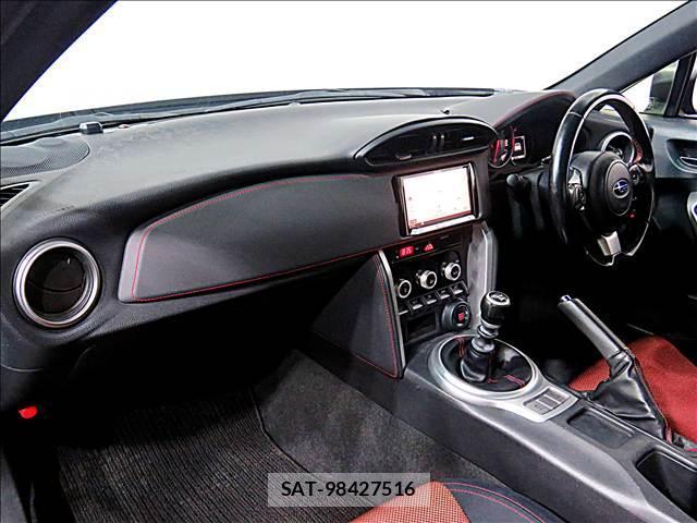 Subaru BRZ 2017-06 8281244-12