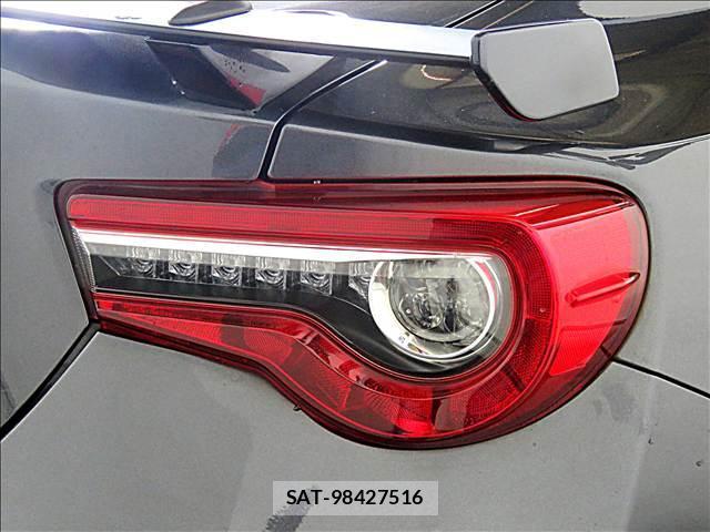 Subaru BRZ 2017-06 8281244-9