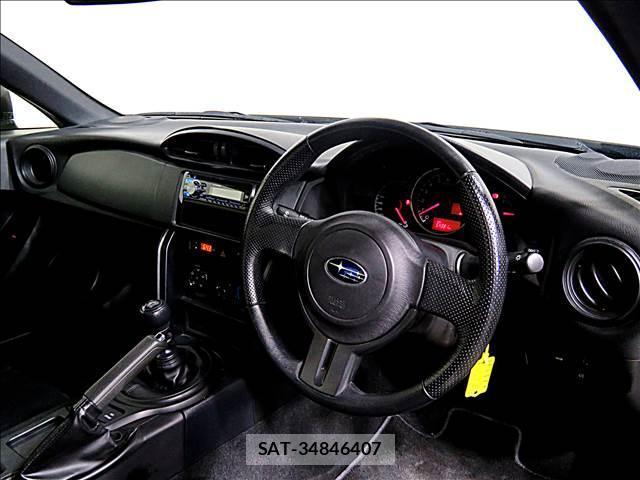Subaru BRZ 2015-04 8281246-10