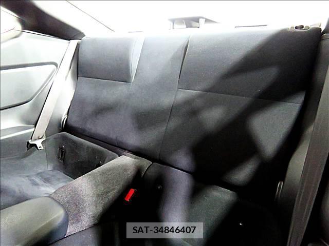 Subaru BRZ 2015-04 8281246-14