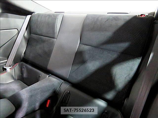 Subaru BRZ 2021-10 8281248-14