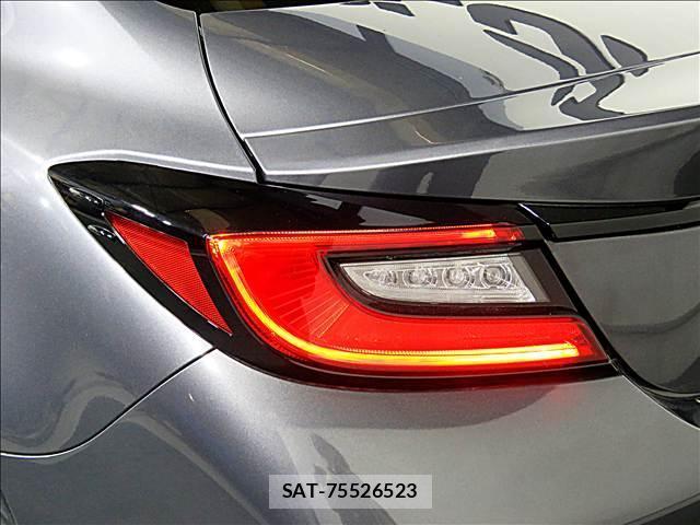 Subaru BRZ 2021-10 8281248-9