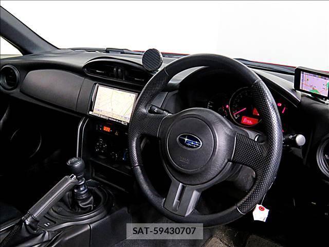 Subaru BRZ 2014-10 8281251-10