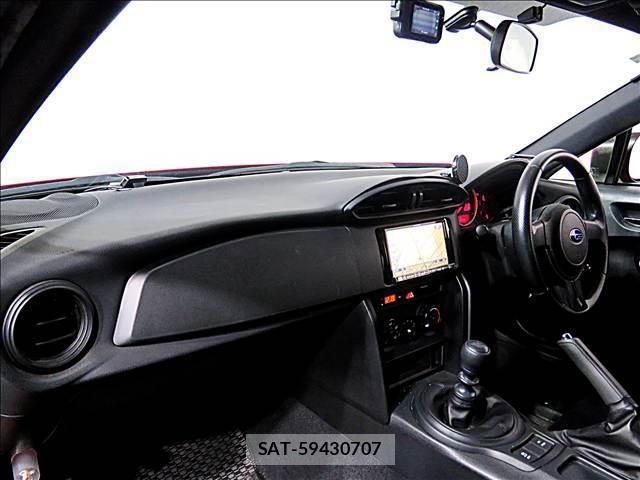 Subaru BRZ 2014-10 8281251-12