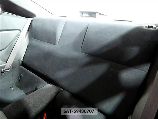 Subaru BRZ 2014-10 8281251-14