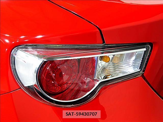 Subaru BRZ 2014-10 8281251-9
