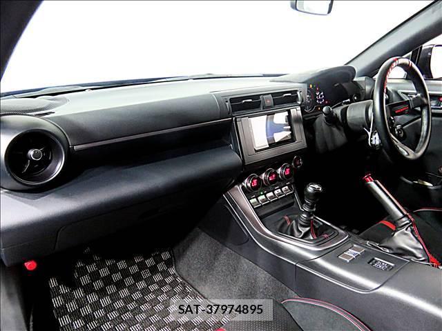 Subaru BRZ 2021-10 8281256-12