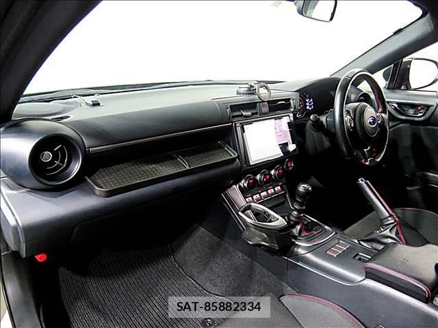 Subaru BRZ 2021-12 8281260-12