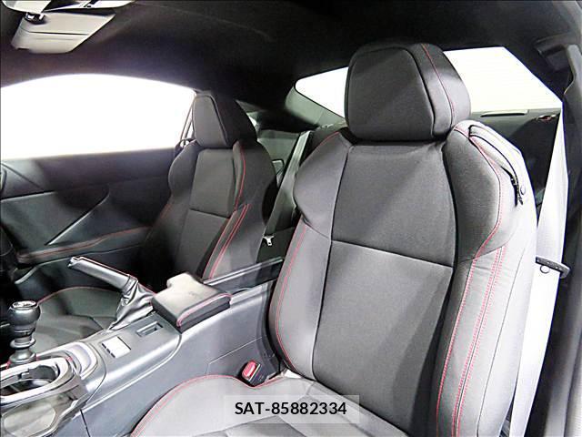 Subaru BRZ 2021-12 8281260-13