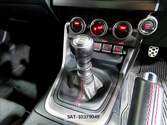 Subaru BRZ 2022-04 8281262-17