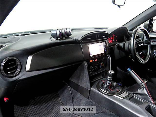 Subaru BRZ 2012-04 8281267-3