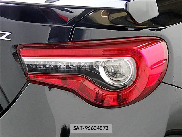 Subaru BRZ 2019-10 8281268-9