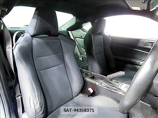 Subaru BRZ 2012-12 8281270-11