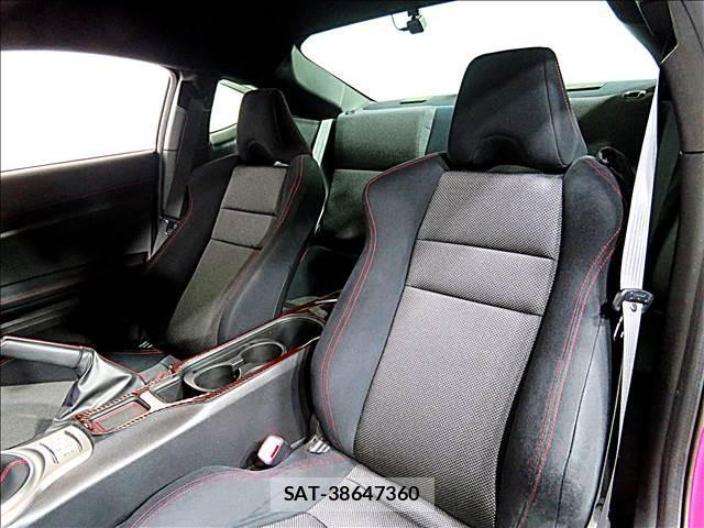 Subaru BRZ 2013-06 8281271-13