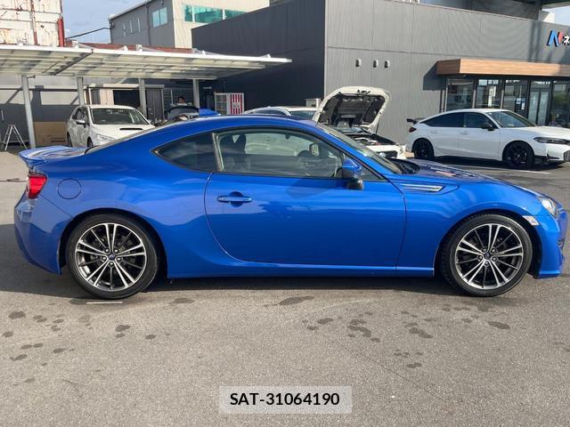 Subaru BRZ 2017-03 8282526-17