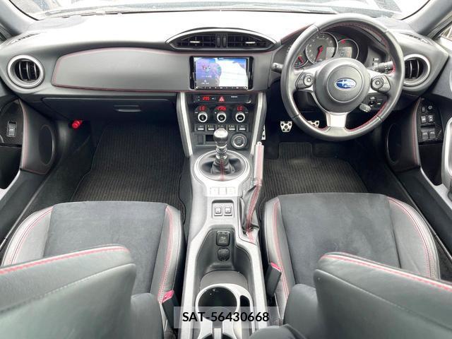 Subaru BRZ 2018-06 8282818-1