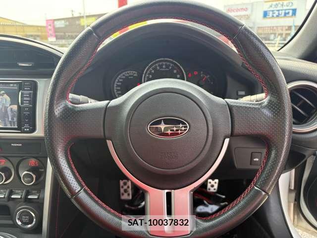 Subaru BRZ 2012-06 8285348-10