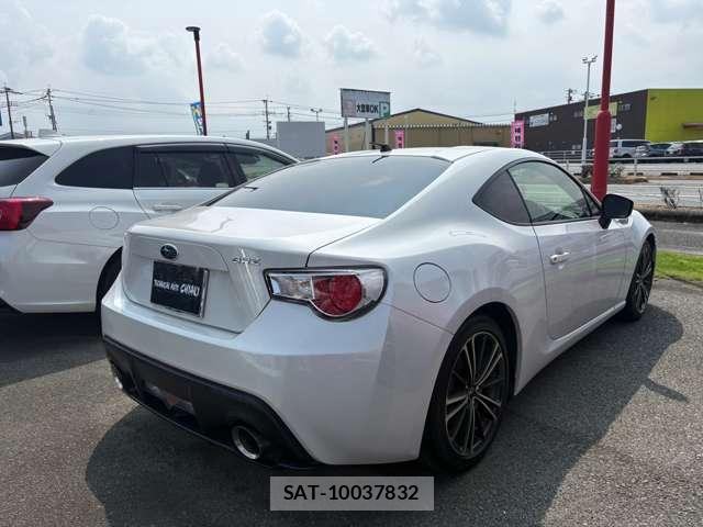 Subaru BRZ 2012-06 8285348-4