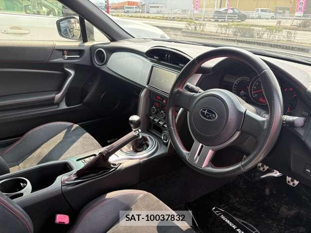 Subaru BRZ 2012-06 8285348-9