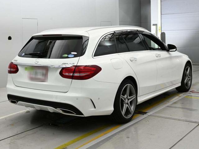 Mercedes Benz C-CLASS 2015-08 8278921-1