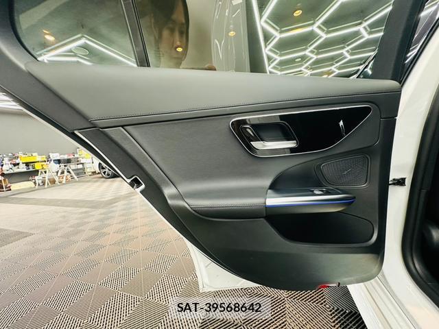 Mercedes Benz C-CLASS 2023-04 8284726-13