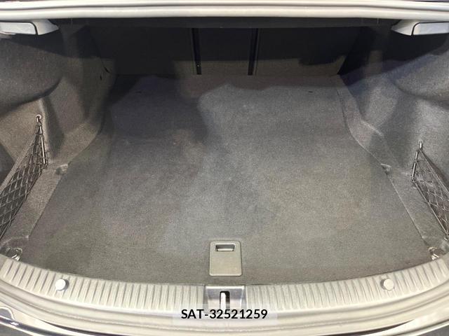 Mercedes Benz C-CLASS 2019-12 8277323-12