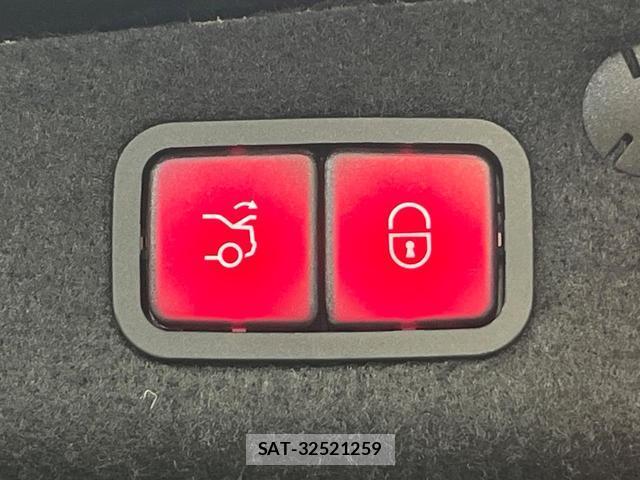 Mercedes Benz C-CLASS 2019-12 8277323-7