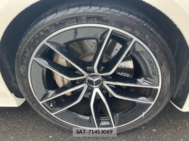 Amg C-CLASS 2018-11 8279737-13
