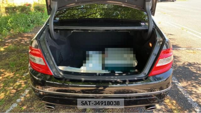 Mercedes Benz C-CLASS 2009-01 8280984-17