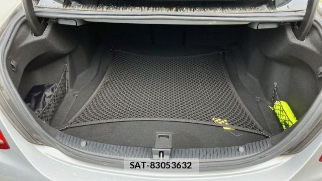 Mercedes Benz C-CLASS 2016-03 8281068-17