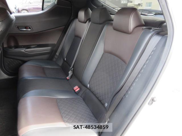 Toyota C-HR 2017-04 8277685-3