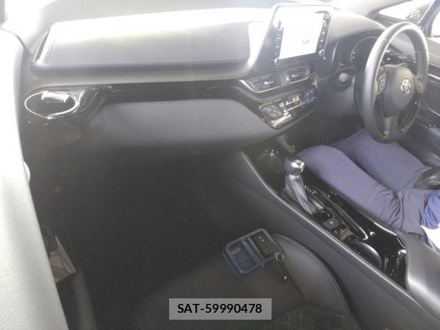 Toyota C-HR 2023-07 8278224-2