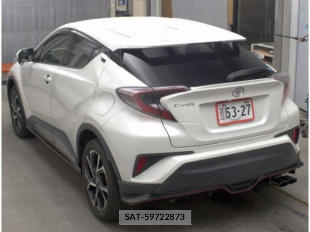 Toyota C-HR 2017-05 8278347-4