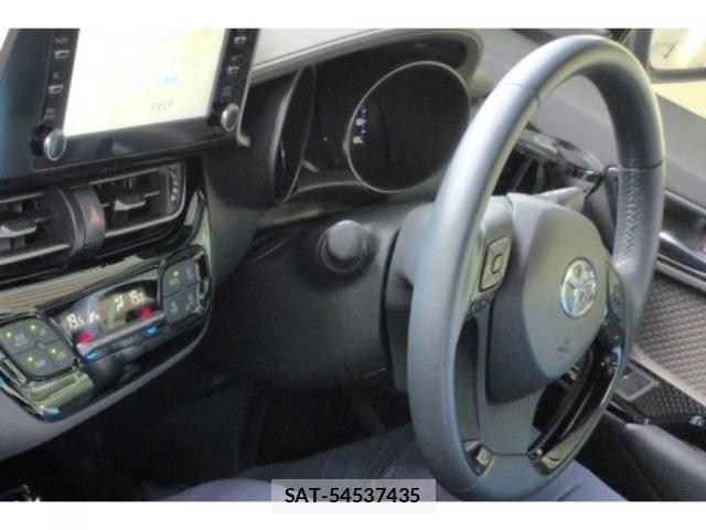 Toyota C-HR 2020-07 8278627-2