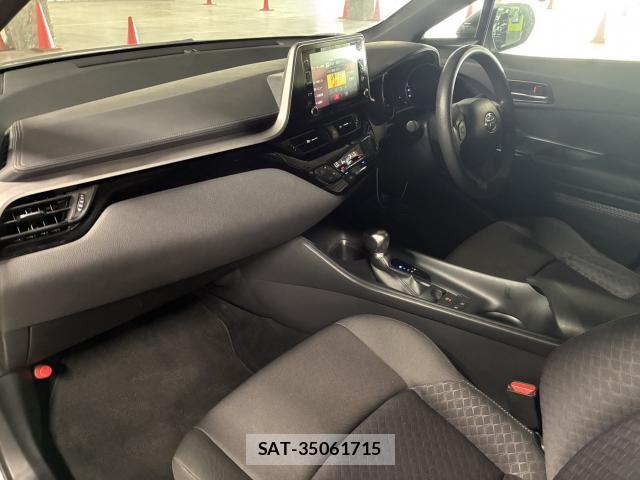 Toyota C-HR 2020-03 8278708-9