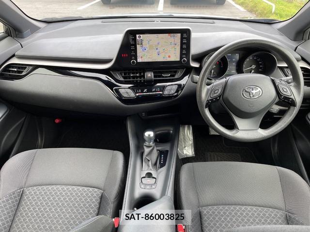 Toyota C-HR 2020-10 8279265-1