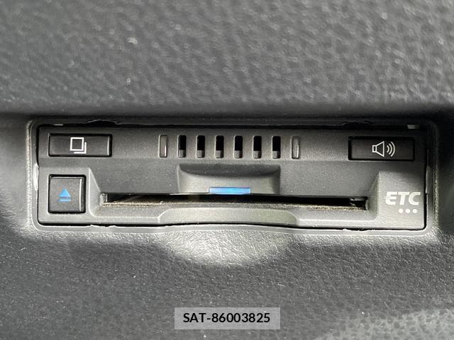 Toyota C-HR 2020-10 8279265-6