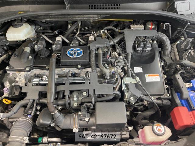 Toyota C-HR 2017-09 8279616-17