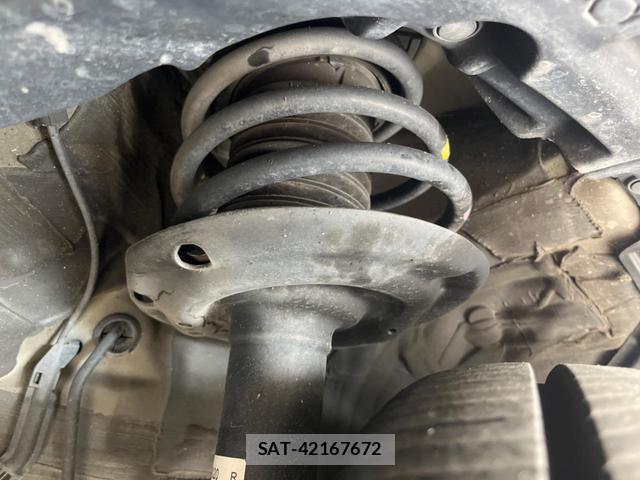Toyota C-HR 2017-09 8279616-19