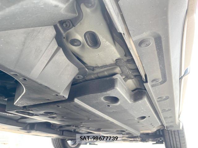 Toyota C-HR 2019-03 8279776-19